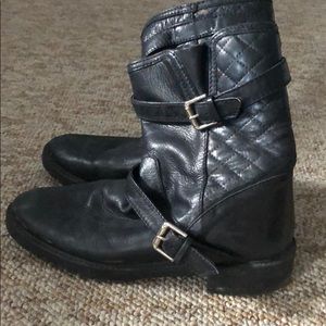 Zara quilted bootie black leather size 8